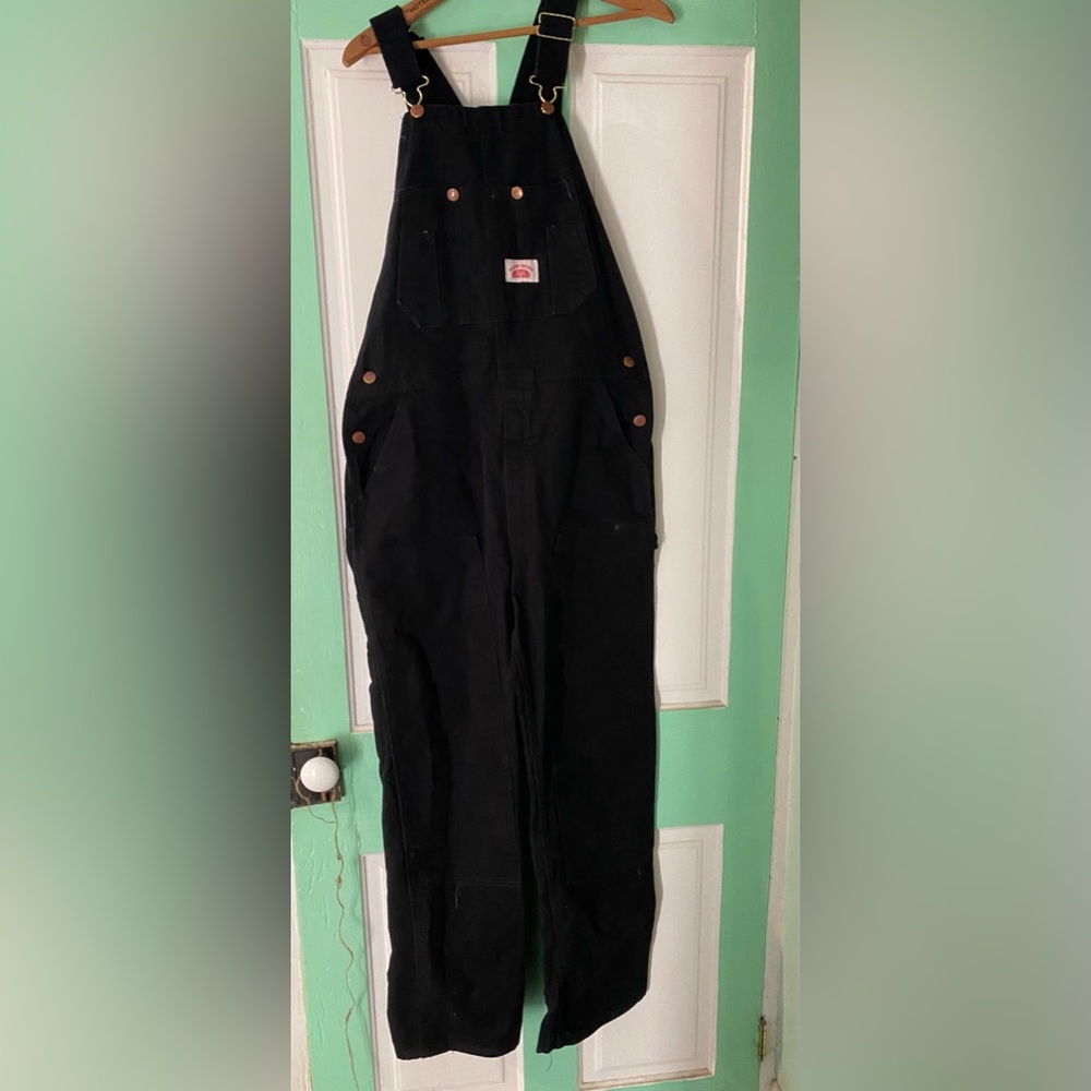 Black Made in USA Round House Heavy Duty Work Overalls size 32 x 32 great cond